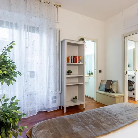 Niguarda Stylish Flat Near M5 Mediolan