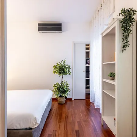 Daire Niguarda Stylish Flat Near M5 *